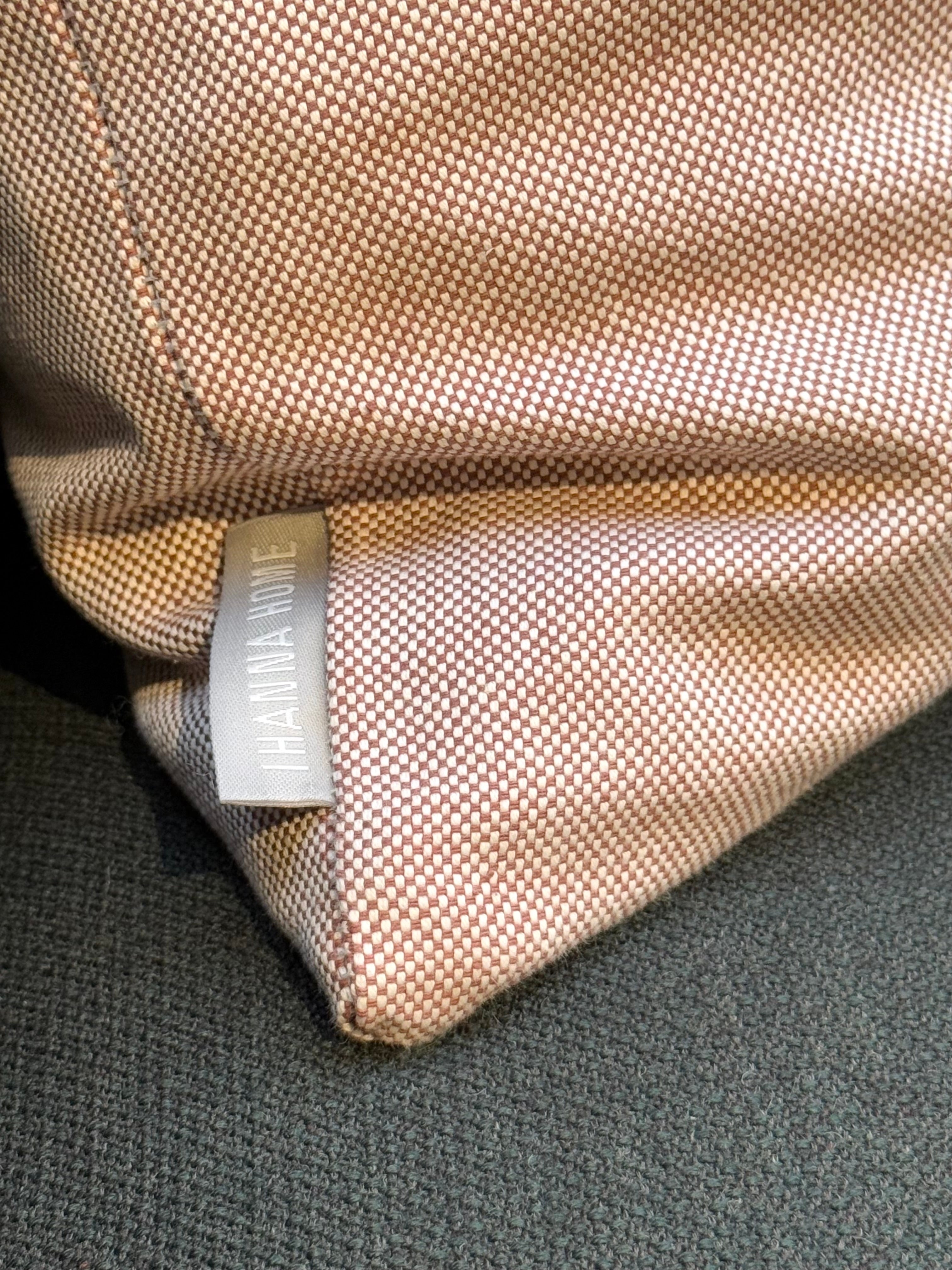 Dögun cushion grey