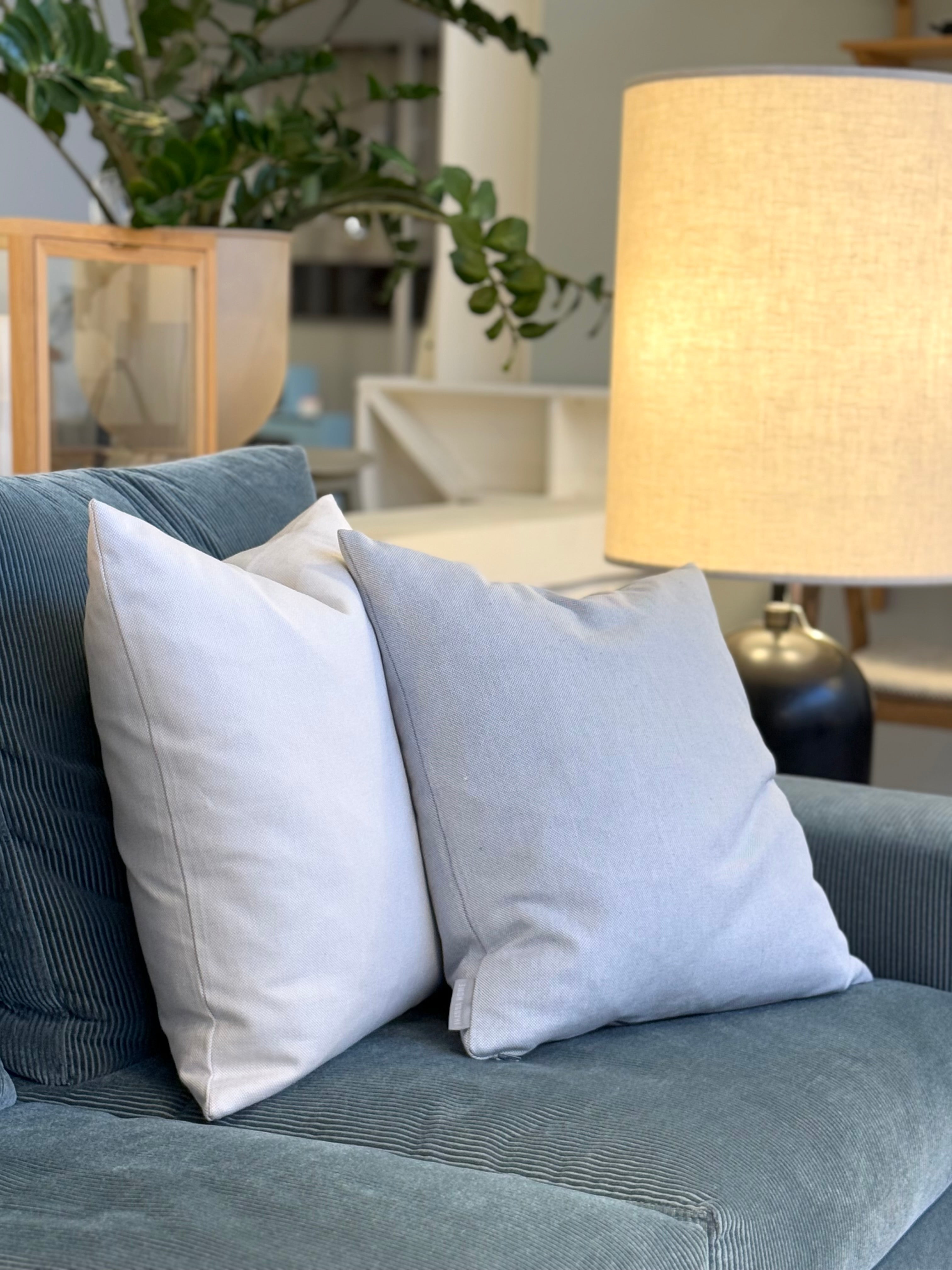 Dögun cushion grey