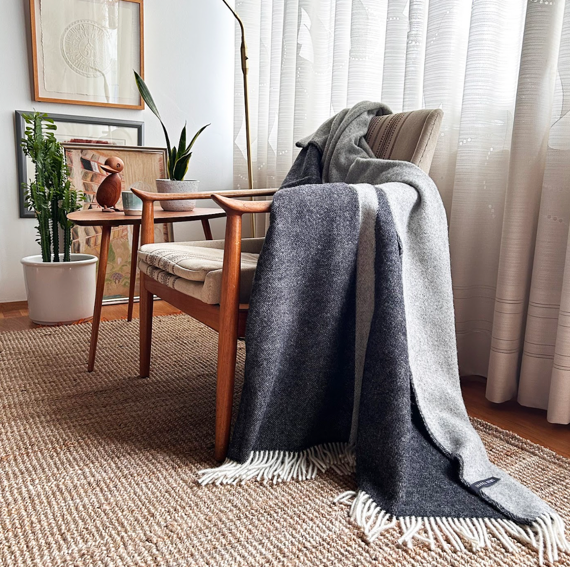 Arfur Ullarteppi svart / hvítt