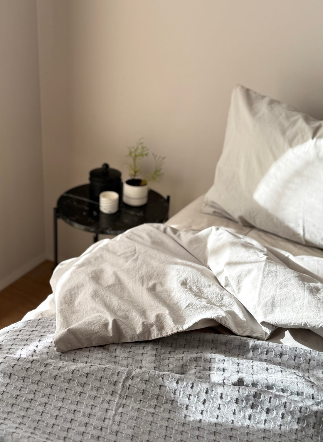 Skjól Rúmteppi grár