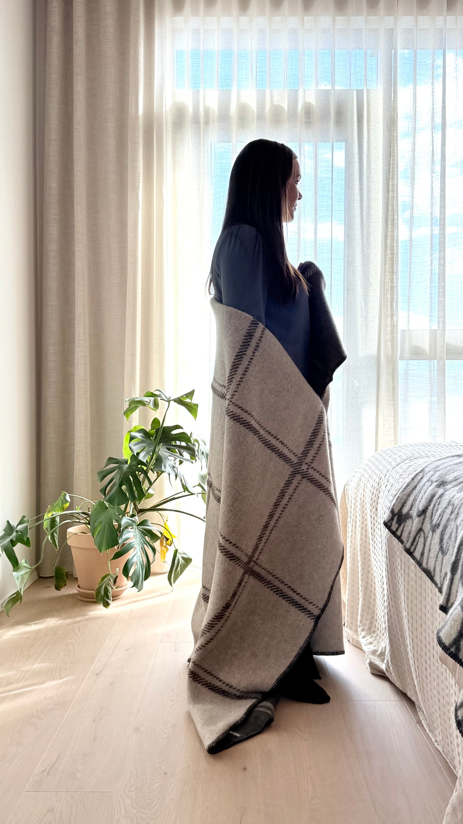 Bústaður Ullarteppi grátt / beige